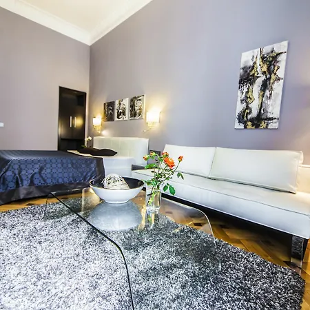 Matei Corvin Apartment *