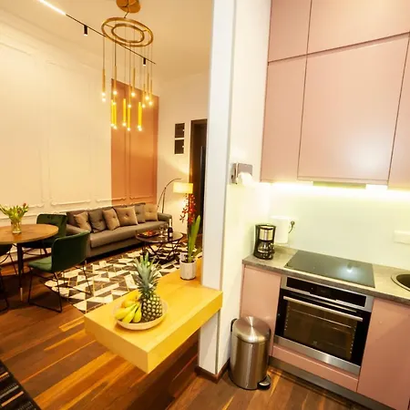 Matei Corvin Apartmán Kluž