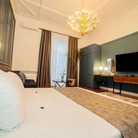 Matei Corvin Apartment *