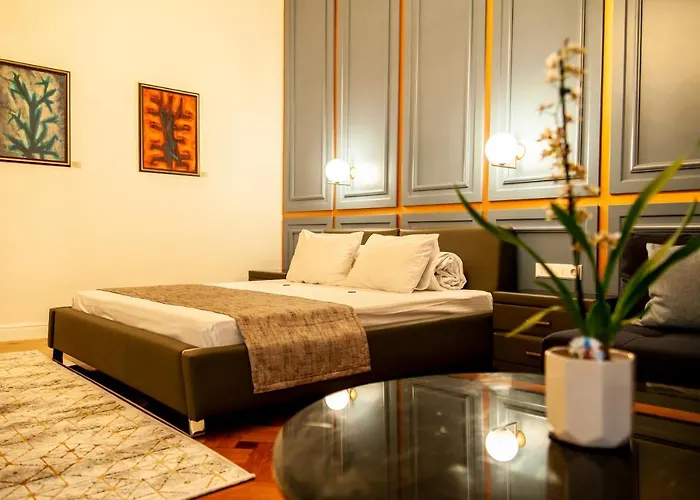 Matei Corvin Appartamento *