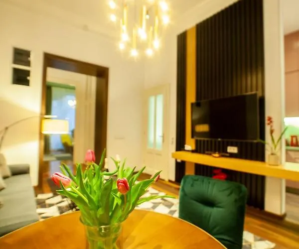 Matei Corvin Appartamento *